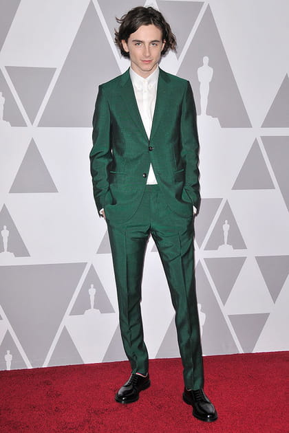 Timothée Chalamet en costume vert sapin