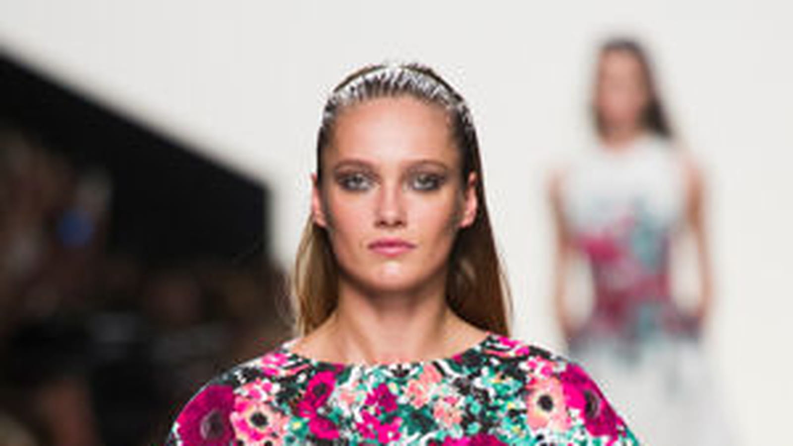 Flower power chez Elie Saab