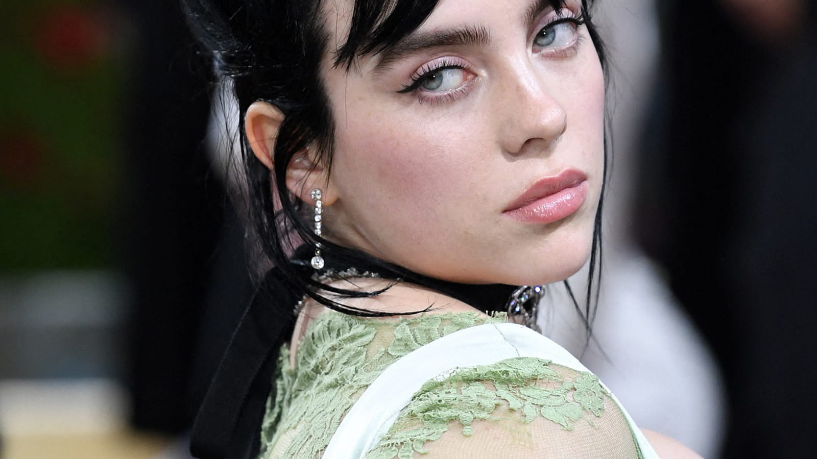 Billie Eilish en brune