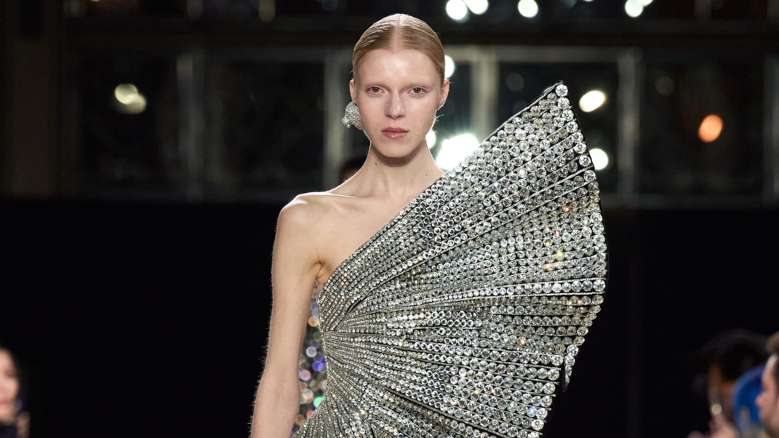 Look 32