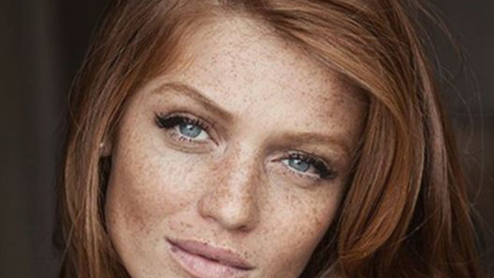 Eyeliner et faux-cils