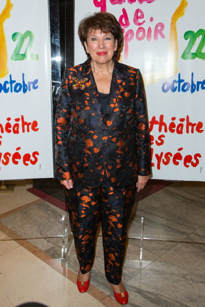 FLOP : Roselyne Bachelot en ensemble imprimé