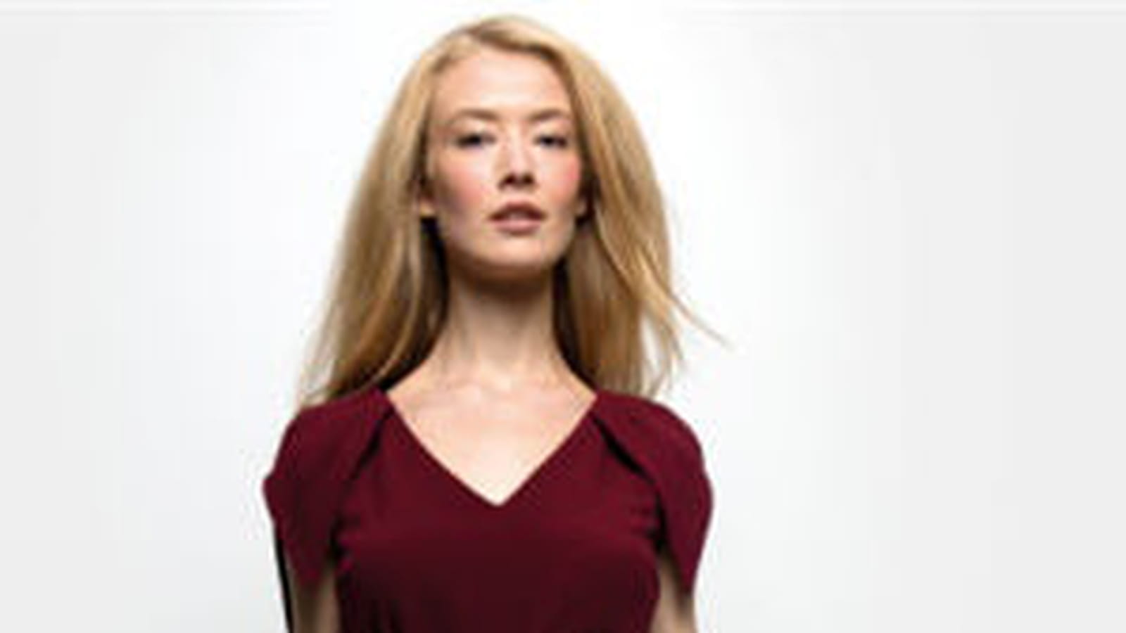 Robe bordeaux de Naf Naf