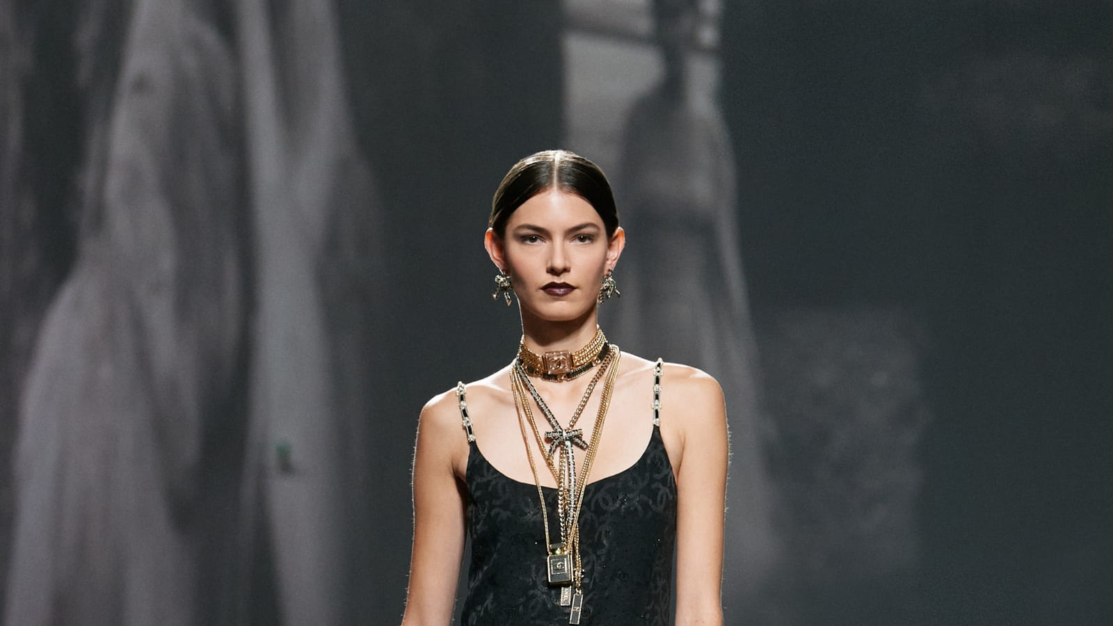Look 70