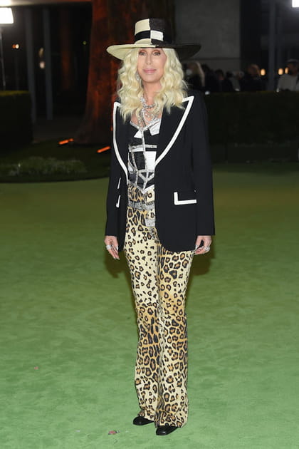 Cher en tenue mix & match