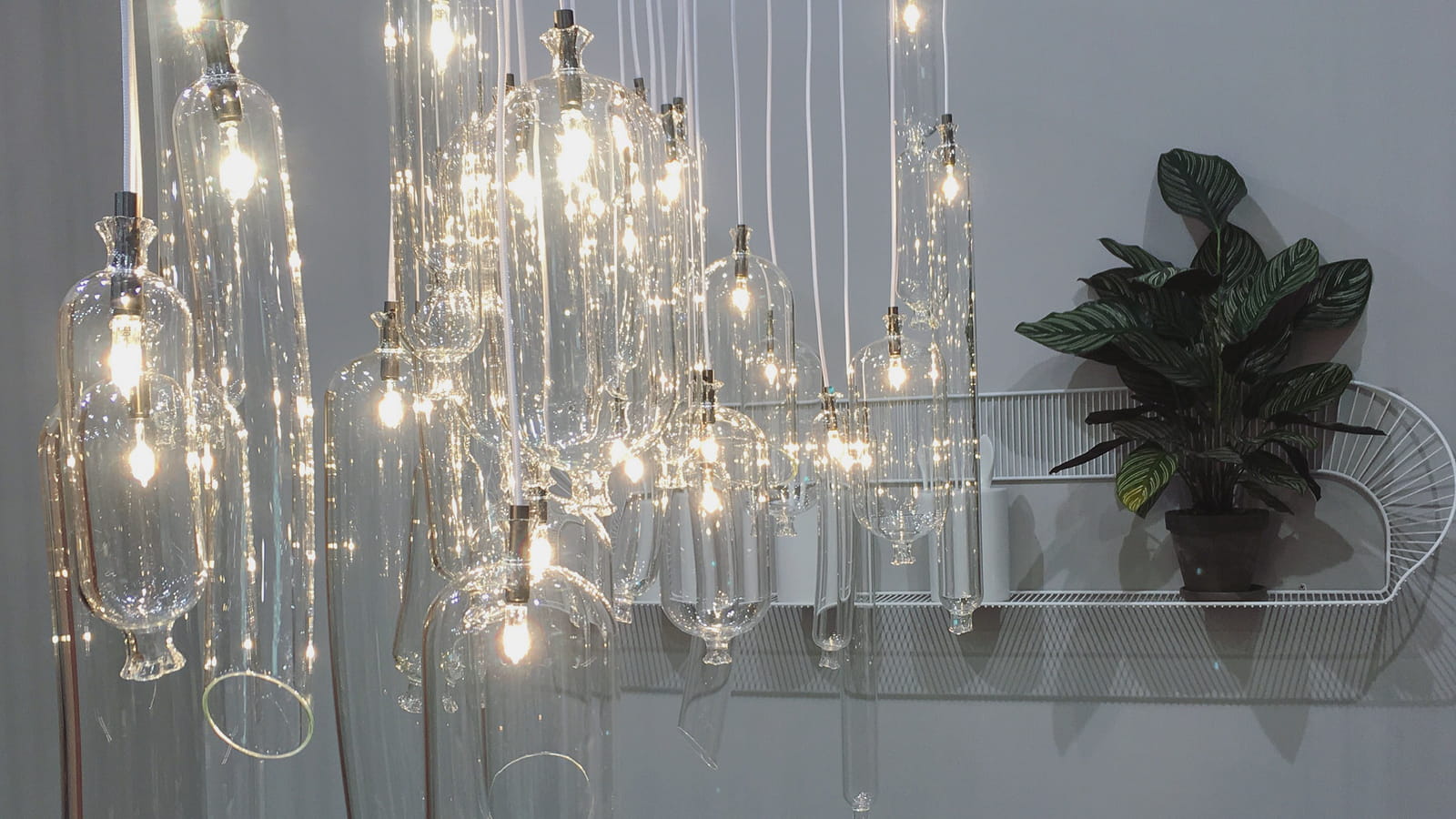 Lampes Petite Friture et Sam Baron 
