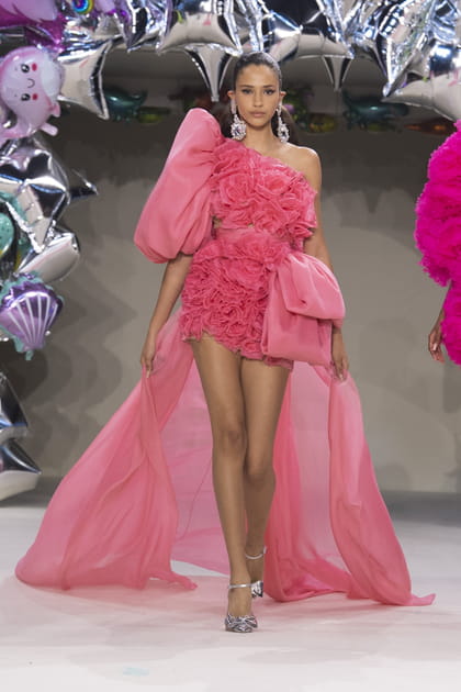 Look 45&nbsp;du d&eacute;fil&eacute; Giambattista Valli
