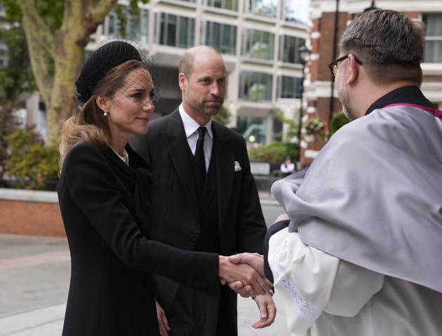 Obs&egrave;ques de la duchesse de Kent&nbsp;: Kate, William et la famille royale font leurs adieux - PHOTOS