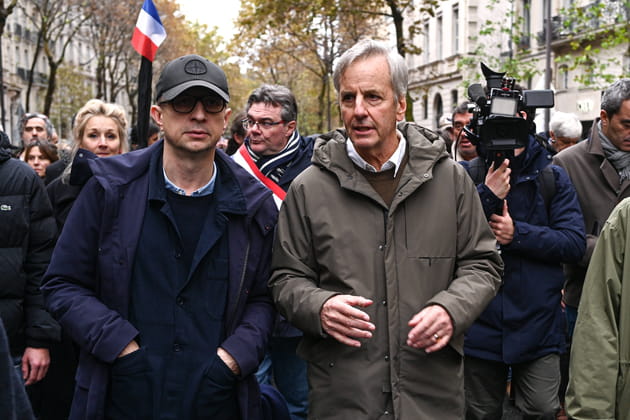 Bernard de La Villardi&egrave;re participe &agrave; la Marche contre l'antis&eacute;mitisme