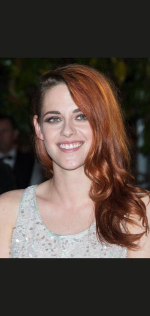 Le one shoulder de Kristen Stewart
