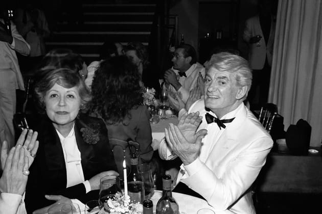 Suzy Delair et l'acteur Jean Marais c&eacute;l&egrave;brent les 10&nbsp;ans du complexe cin&eacute;ma "Olympic"