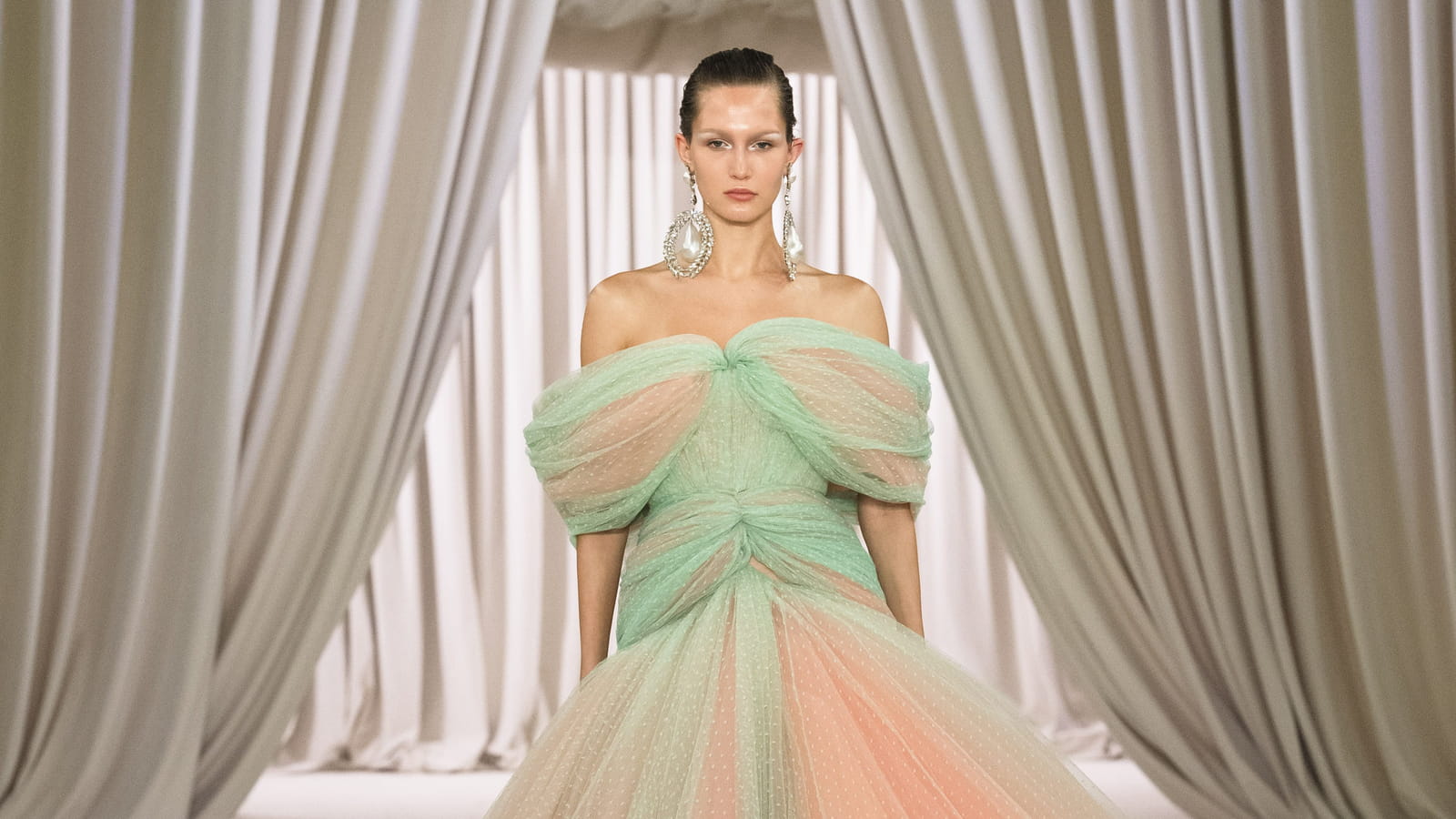 Look 33