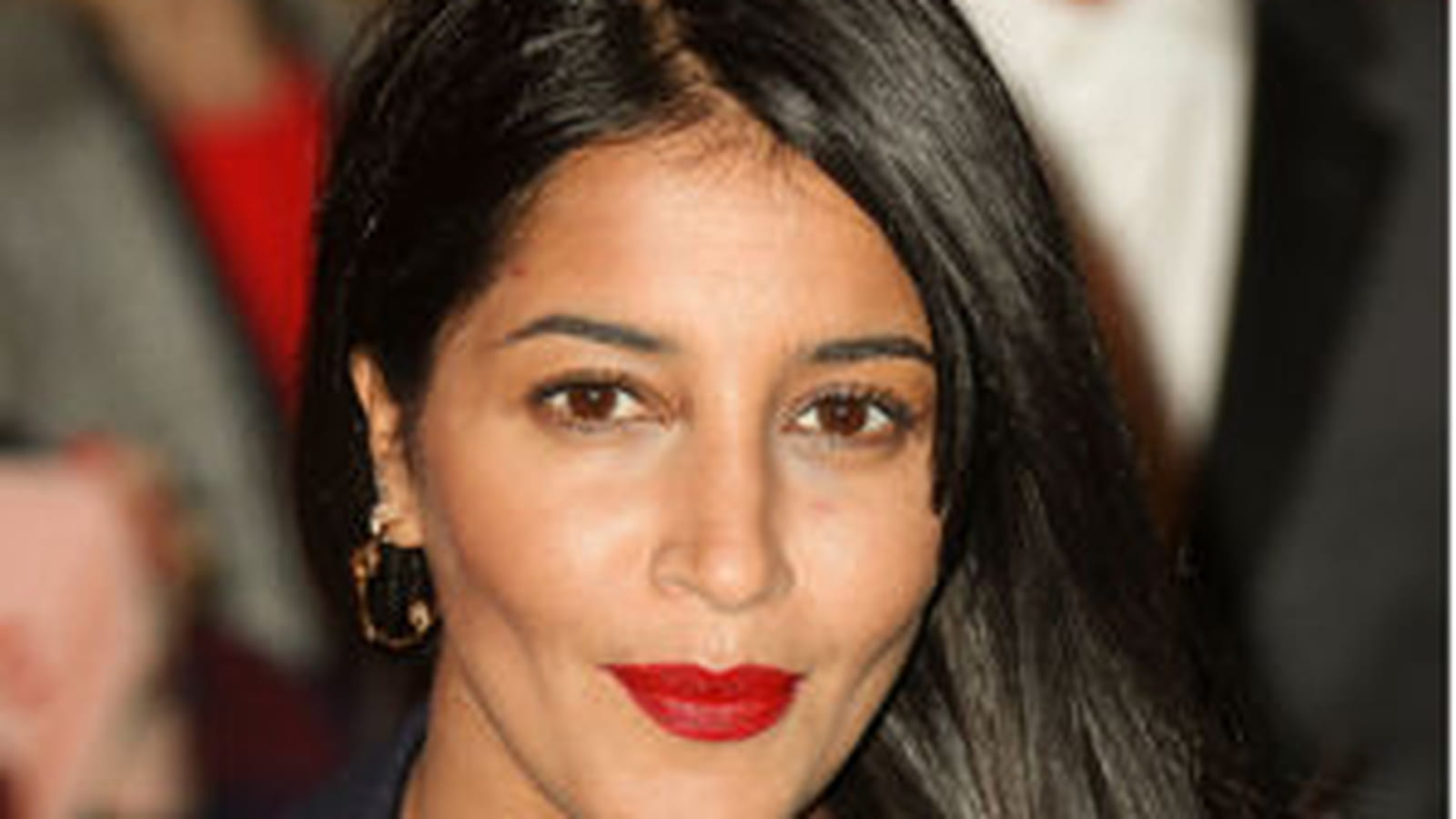 Leïla Bekhti sans frange 