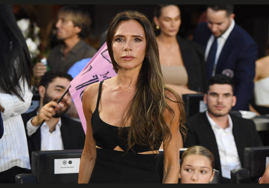 Top&nbsp;: le teint sunkissed de Victoria Beckham