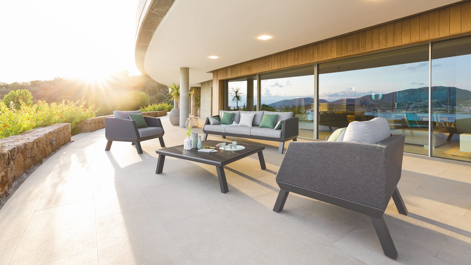 Salon de jardin en aluminium