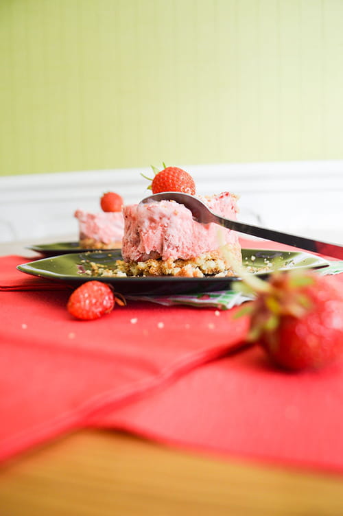 Petits gâteaux glacés à la fraise