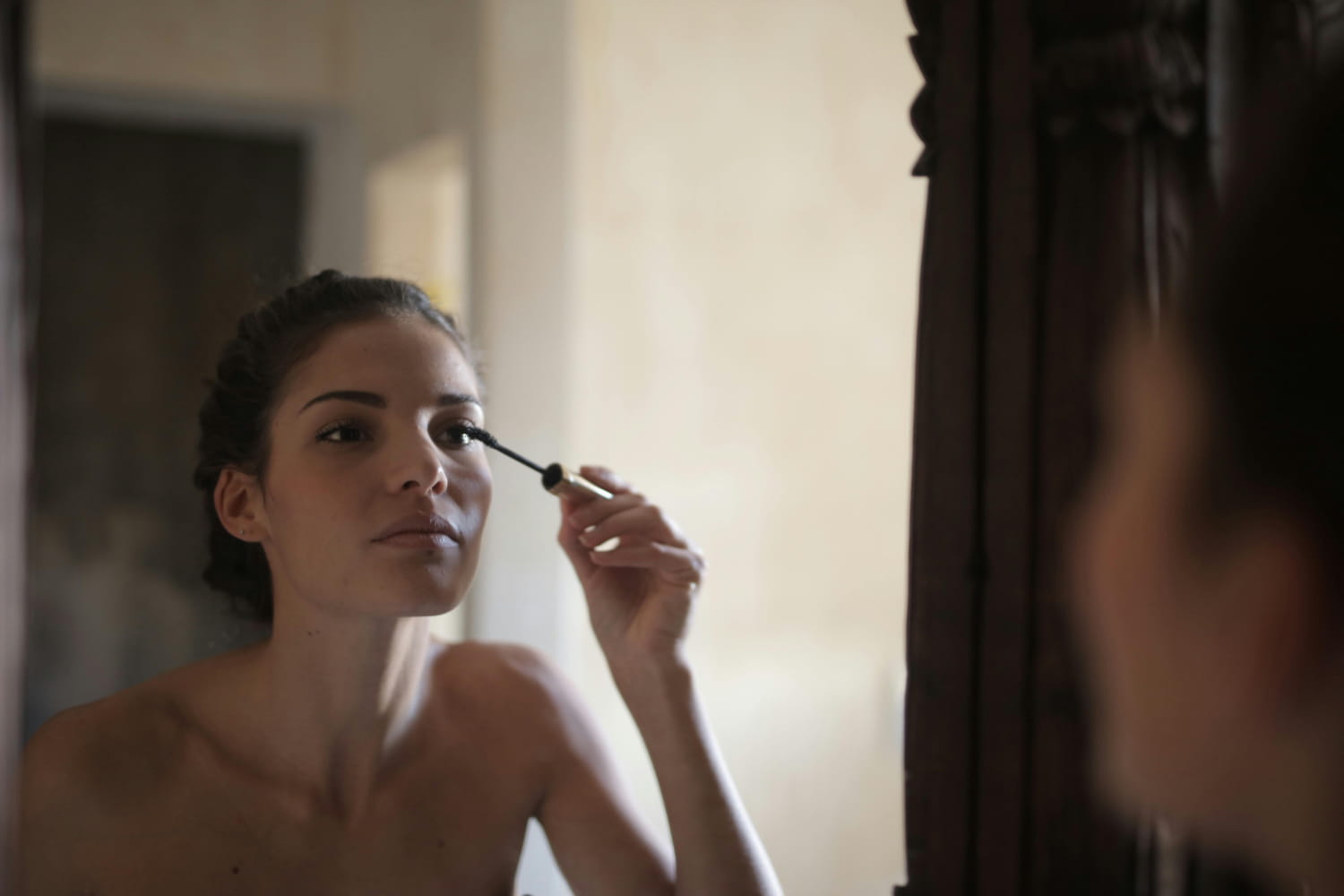 Completed Panda’s eyes, this professional makeup artist reveals the thing to prevent the mascara from flowing