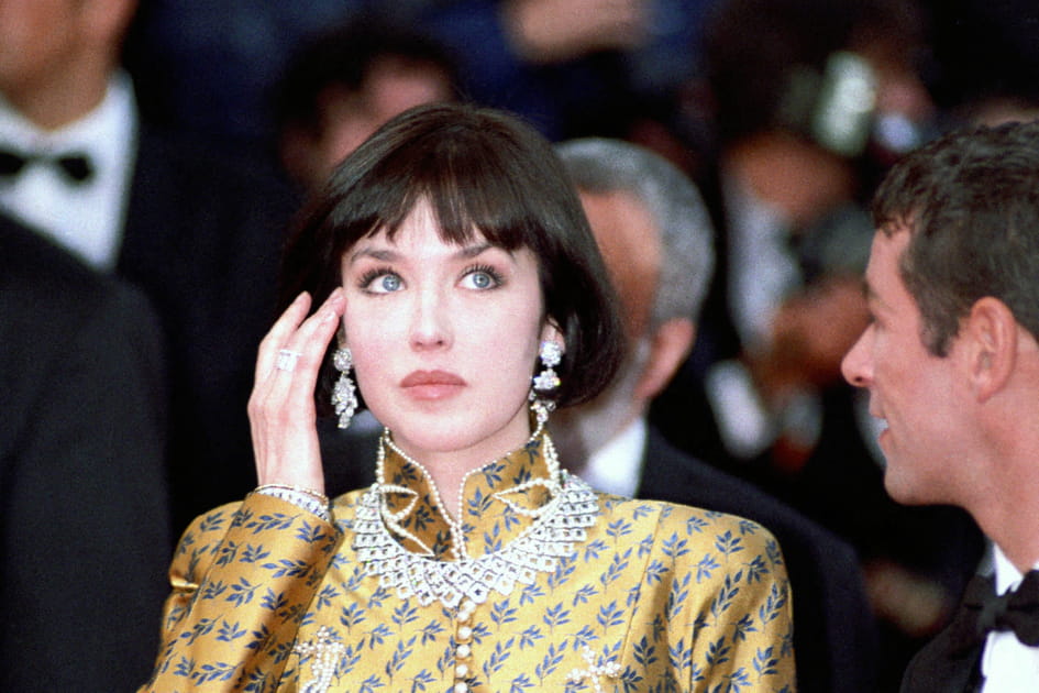 Le carr&eacute; court d'Isabelle Adjani