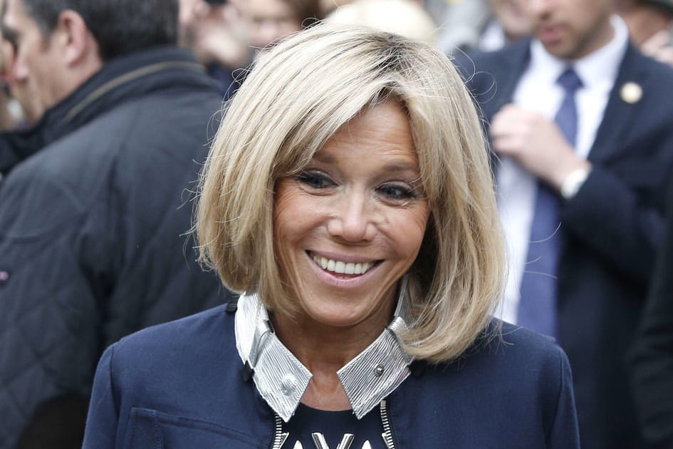 Brigitte Macron, charmante avec son brushing parfait