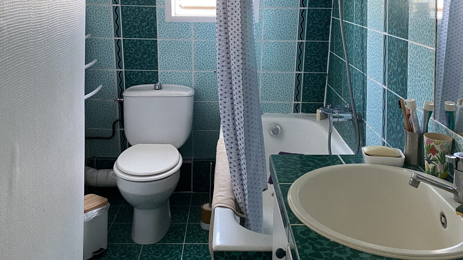 Salle d'eau avant