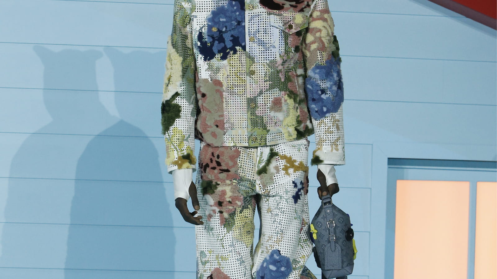 Look 49