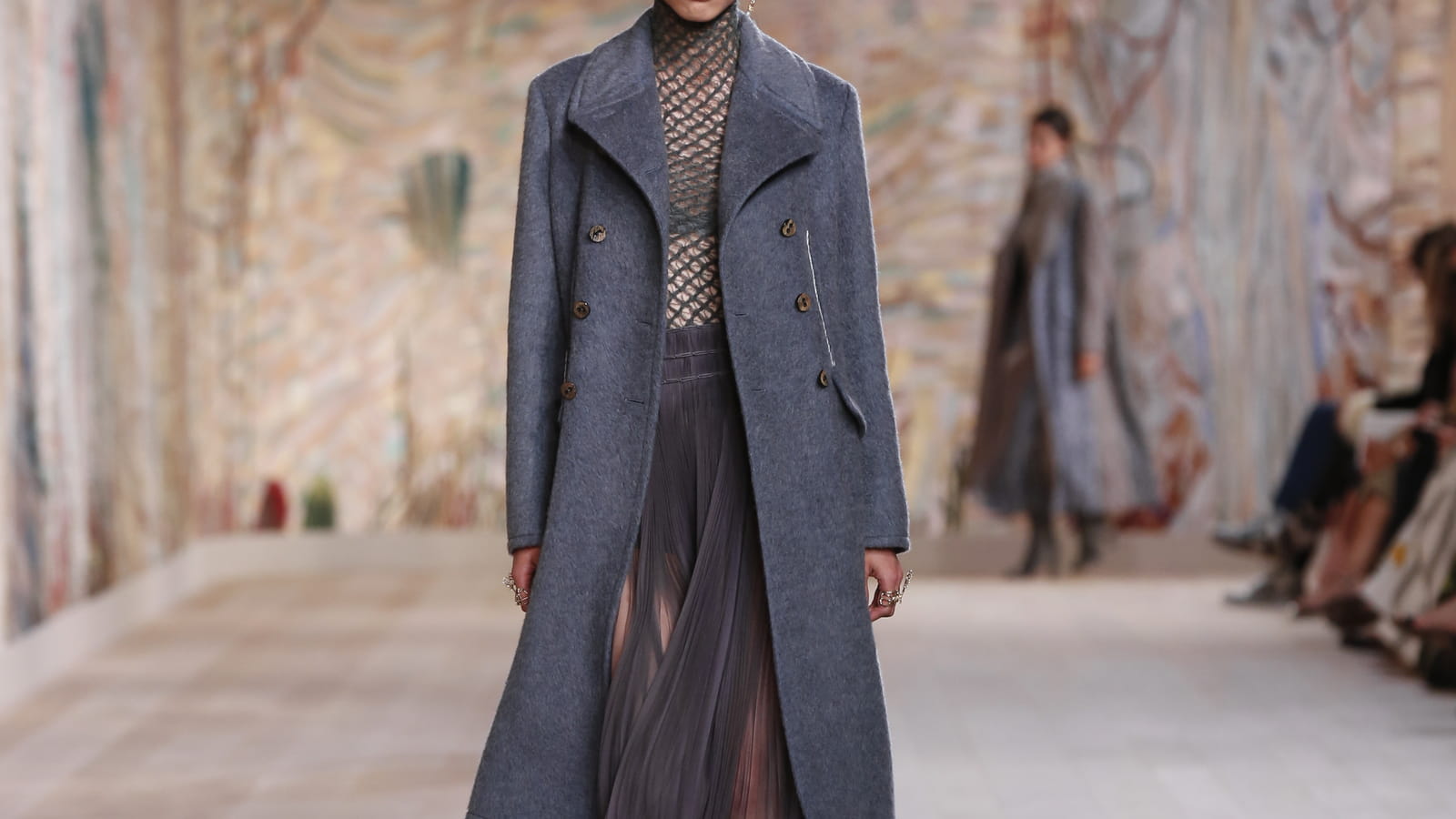 Look 43