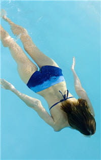 la natation permet de se muscler sans faire souffrir les articulations.