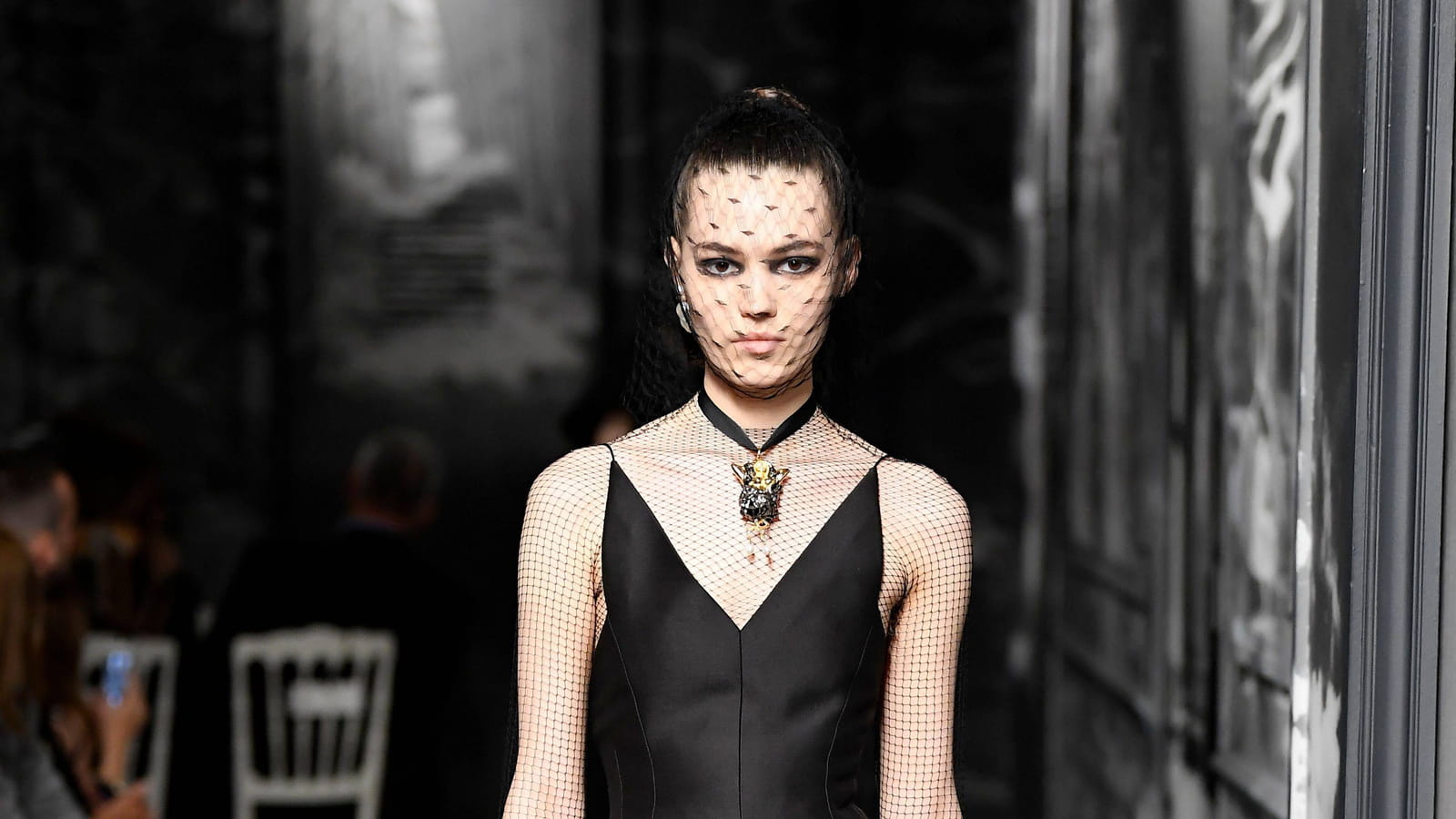 Look 50