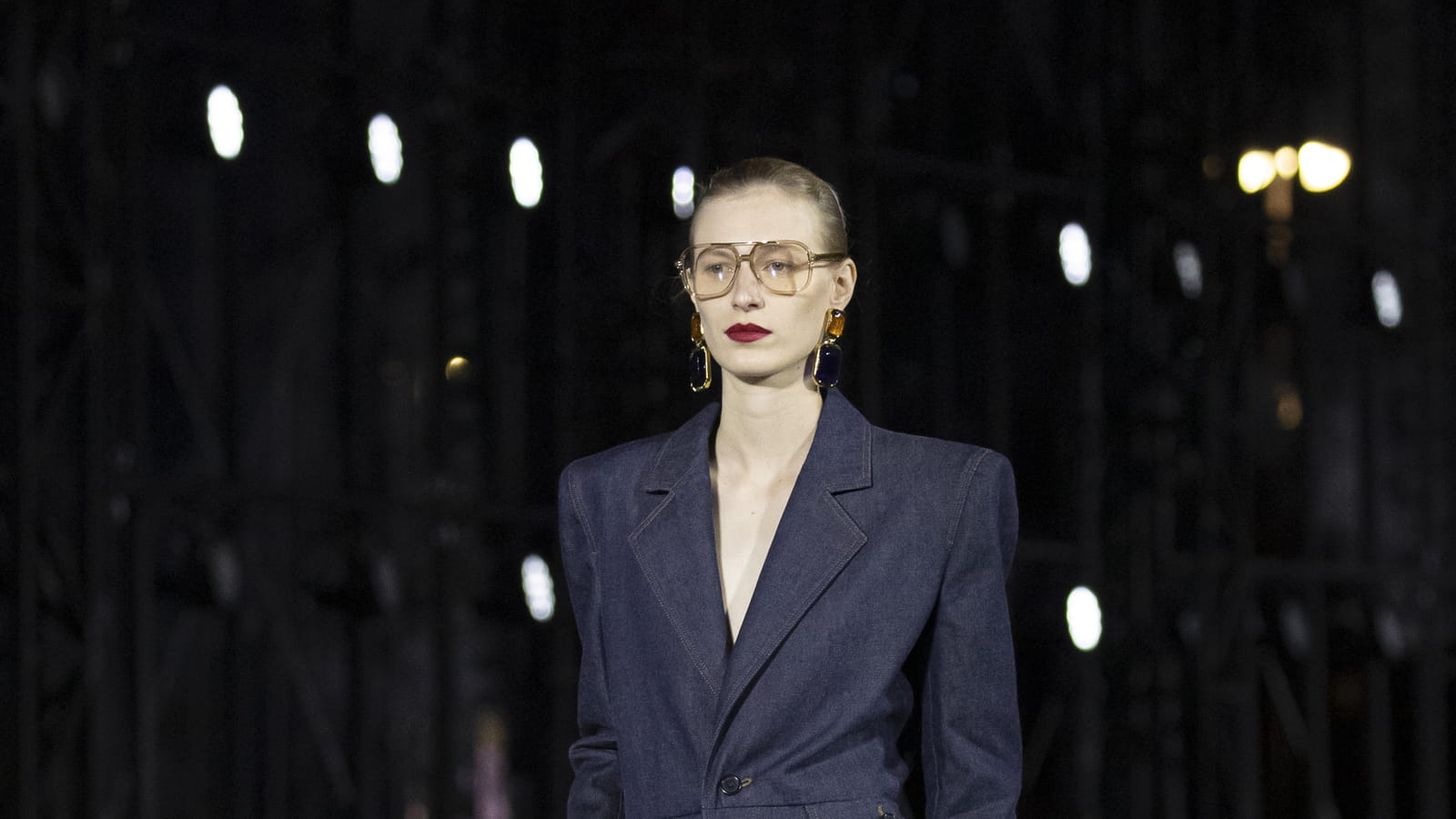 Look 39