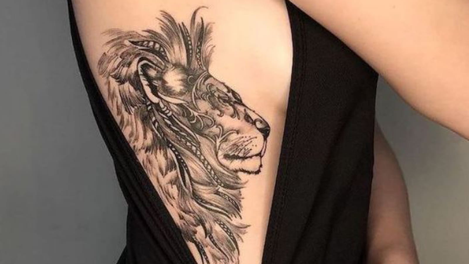 Crinière de lion sur le flanc
