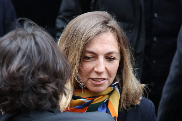 Amélie Etasse (alias Camille dans Scènes de Ménages) - Obsèques de Marion Game