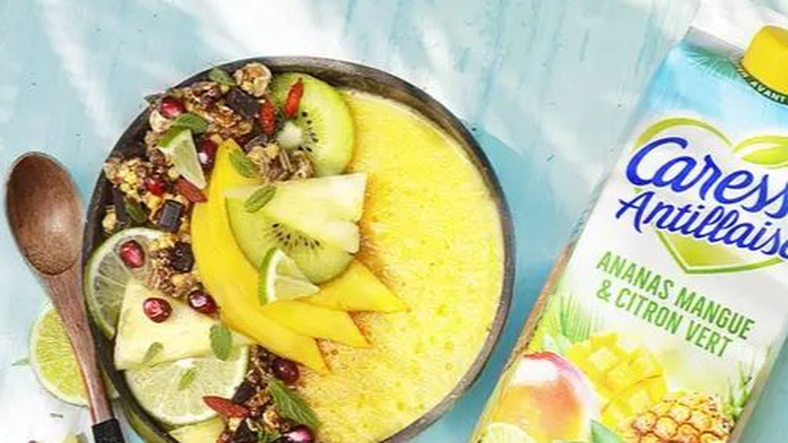 Smoothie bowl Ananas mangue et citron vert