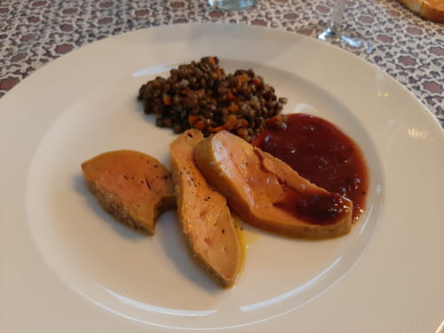 Foie gras en croûte de sel, réduction de Porto