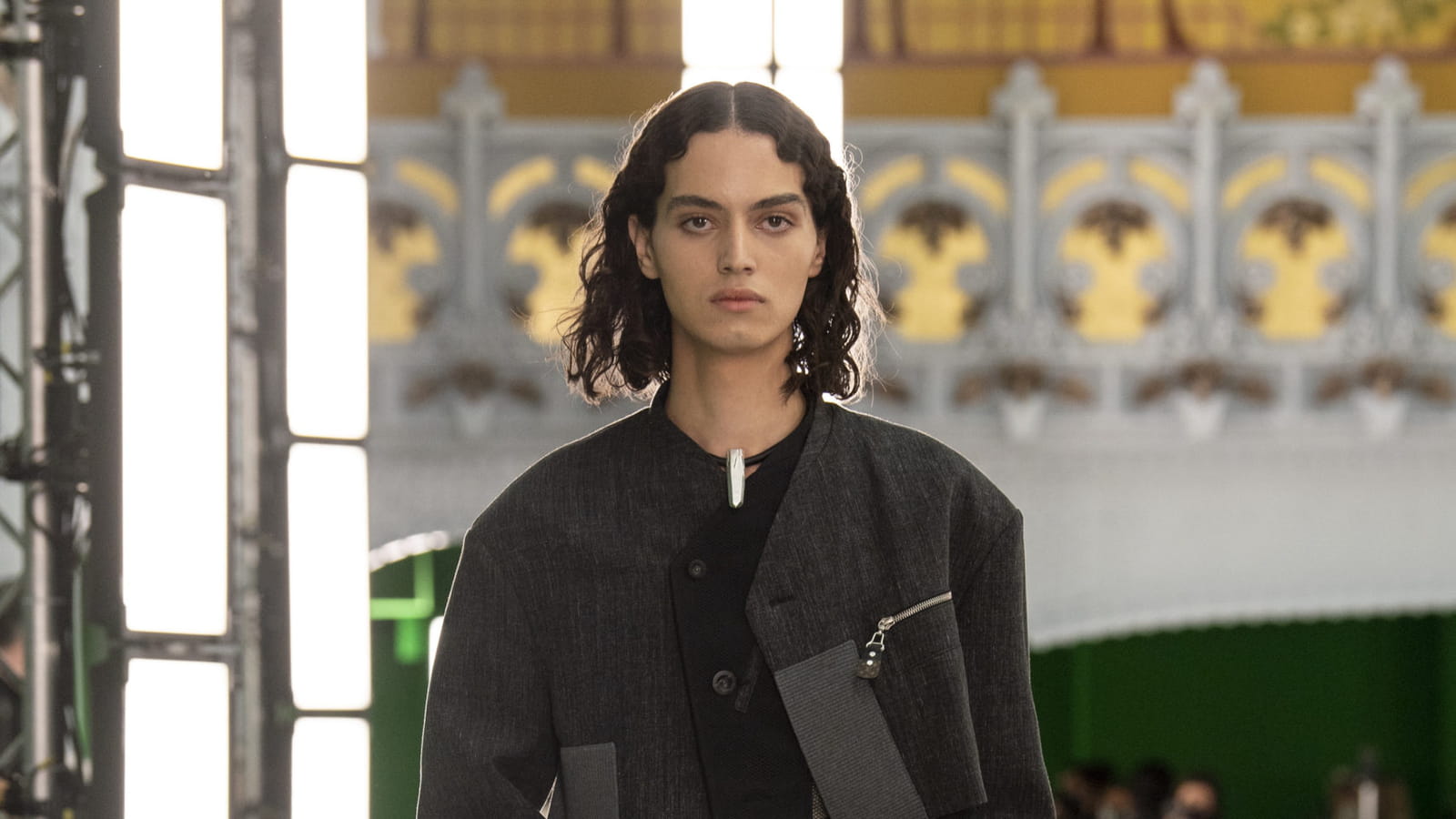 Look 8