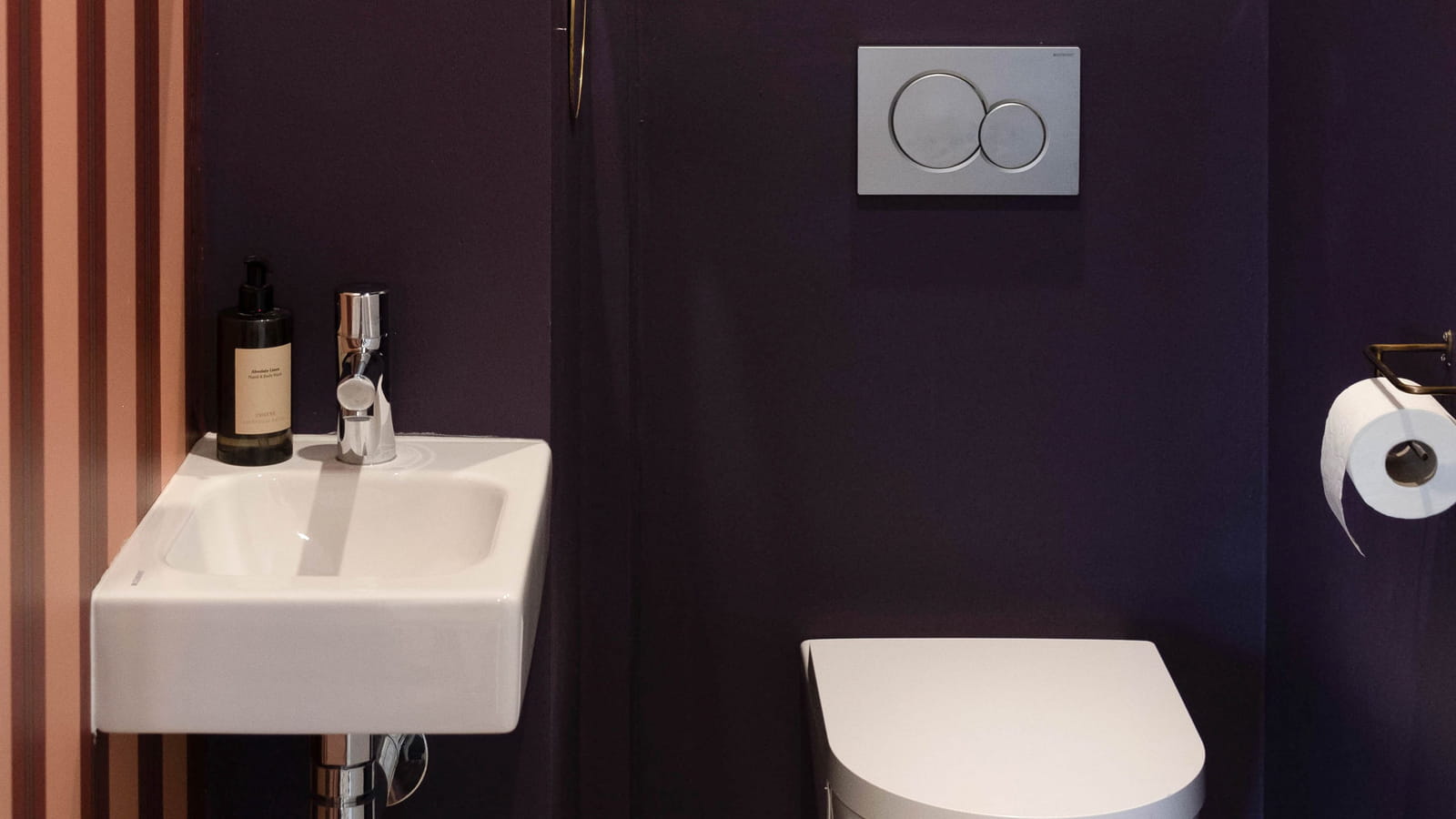 Cabinet de toilettes après