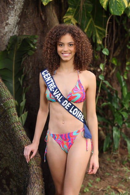Miss France 2025 : Tiffanny Haie, Miss Centre-Val de Loire 2024 pose en maillot de bain
