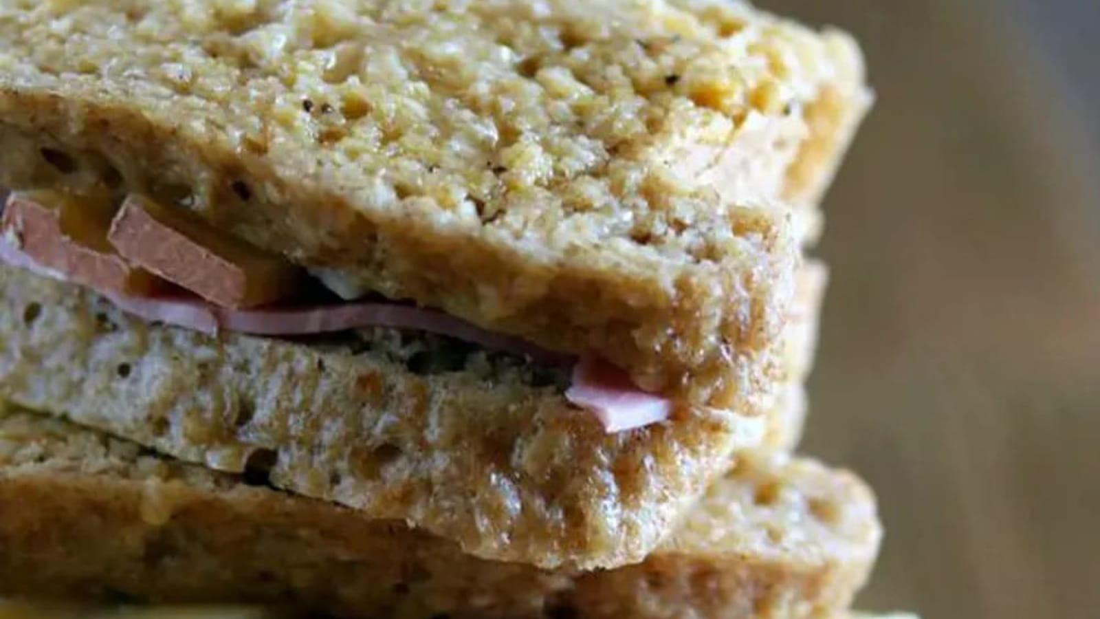 Croque-monsieur avec son pain de mie à la vapeur