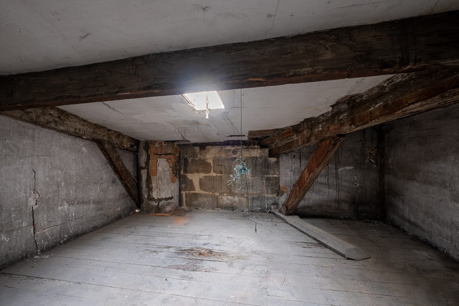 Avant&nbsp;: un grenier bas de plafond, mais spacieux