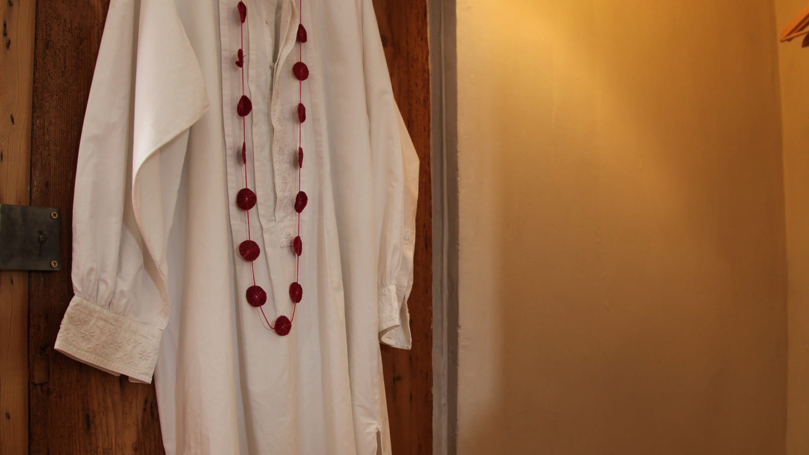 Chemise à la porte