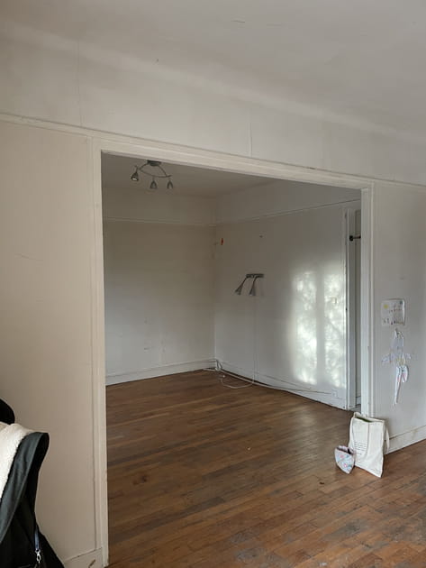 Avant&nbsp;: une petite salle &agrave; manger enclav&eacute;e