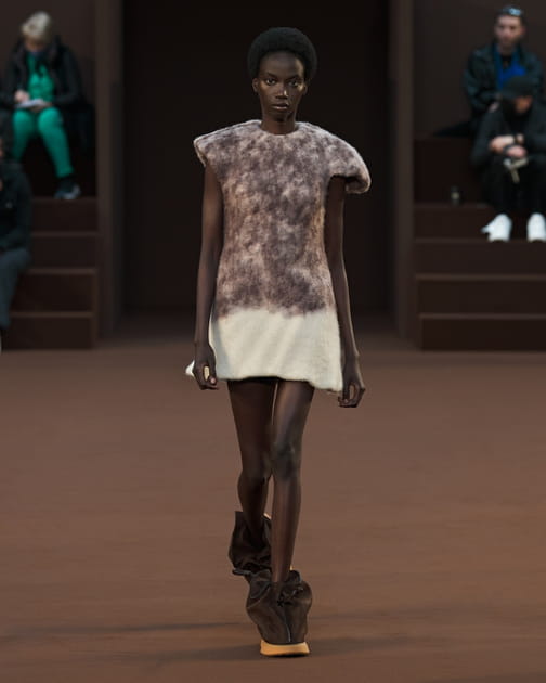 Look 54&nbsp;du d&eacute;fil&eacute; Loewe