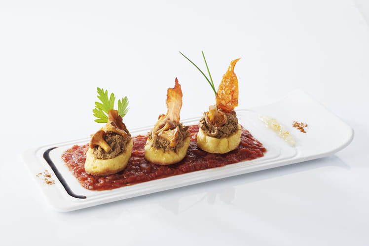 Recette de Quenelles natures à la mousse de foie, fondue ...