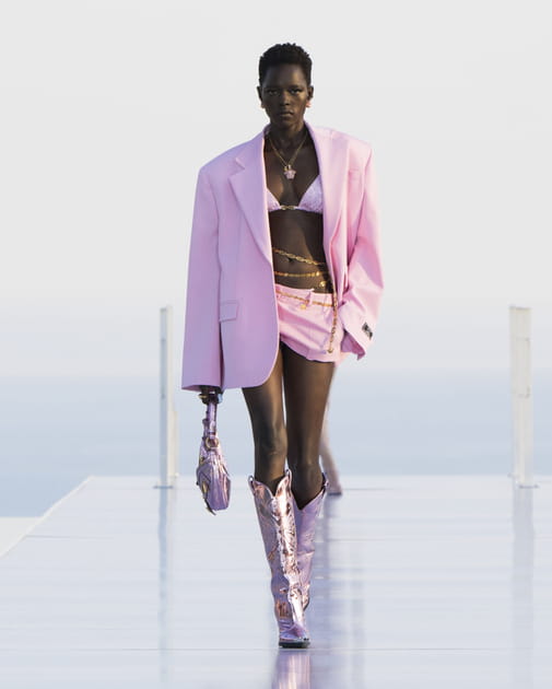 Look 5&nbsp;du d&eacute;fil&eacute; "La Vacanza" de Versace