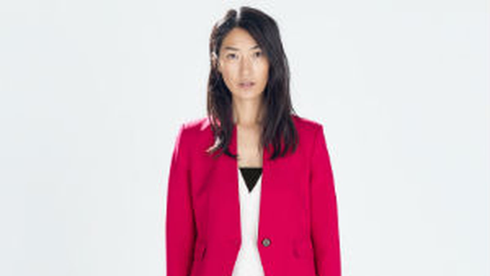Le tailleur rose framboise