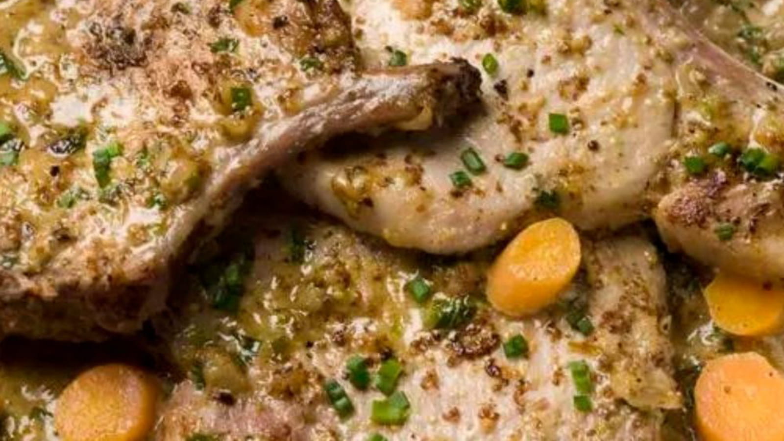 Côtes de porc à la moutarde et à l’estragon