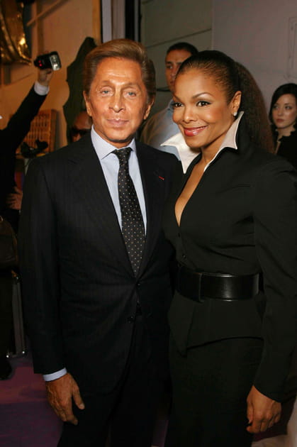 Adepte de la mode avec le cr&eacute;ateur Valentino