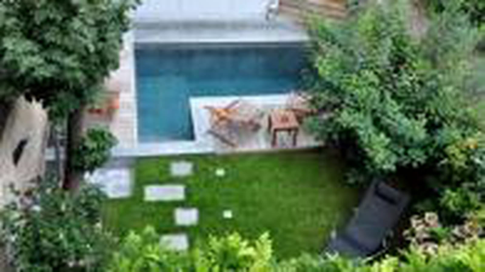 Piscine citadine < 30 m² angulaire : Or