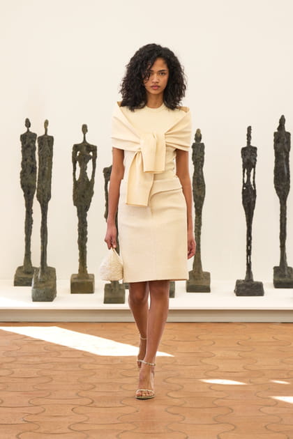 Look 10 du défilé Jacquemus "Les sculptures"