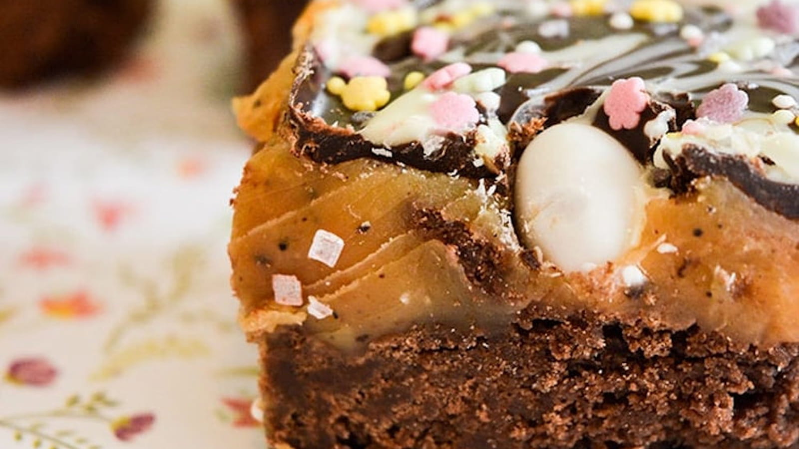 Chocolate shortbread millionaire de Pâques