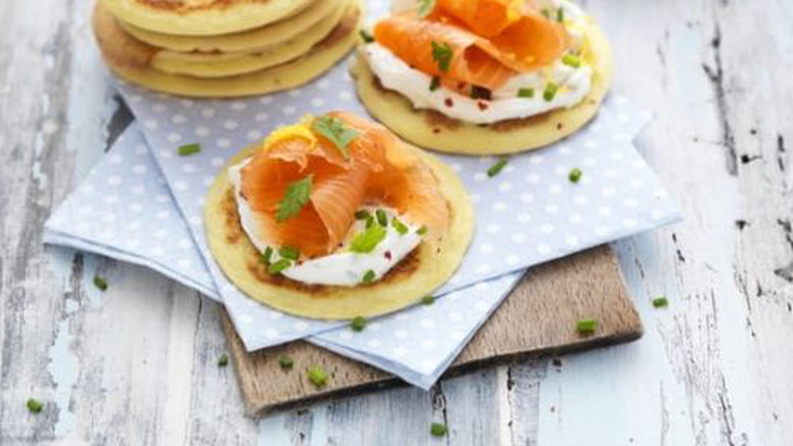 Blinis sans gluten au saumon fumé